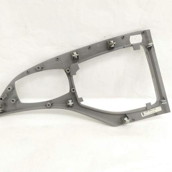 Moldura Console Central Bmw X1 2013 Detalhe