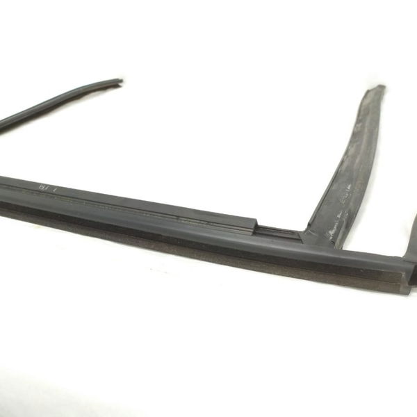 Borracha Guarnição Porta Traseira Direita Bmw X1 2013