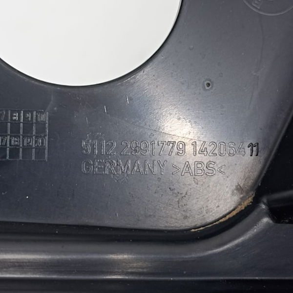 Guia Esquerdo Parachoque Traseiro Bmw X1 2013 Detalhe