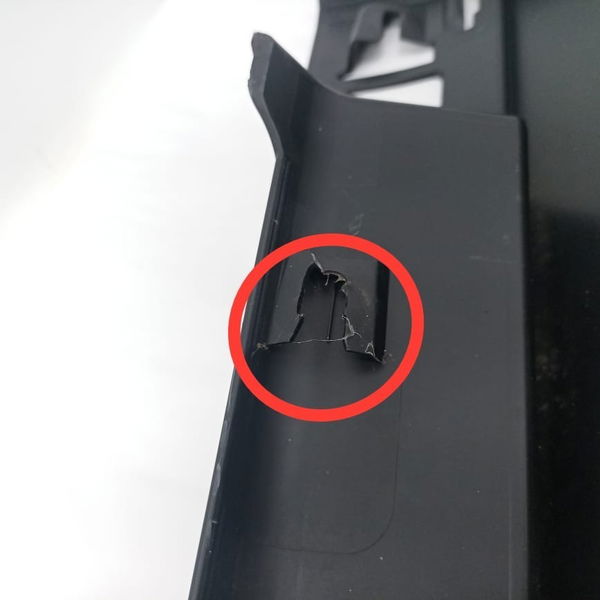 Spoiler Lateral Esquerdo Jeep Renegade 2018 Detalhe