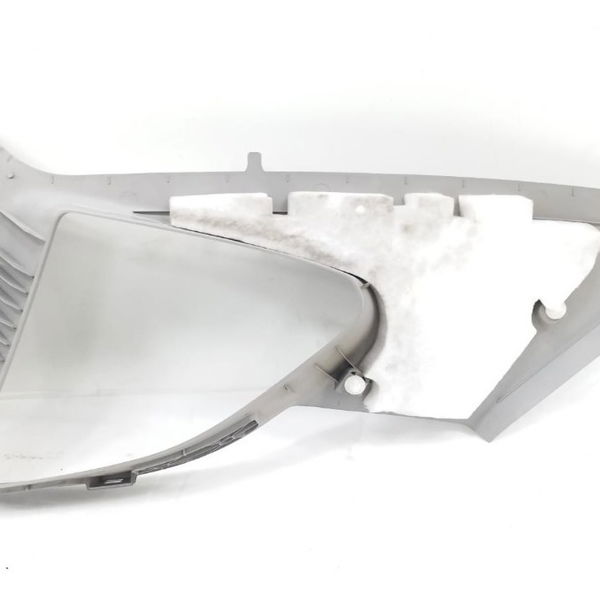 Acabamento Vigia Traseiro Direito Bmw X1 2012 2013