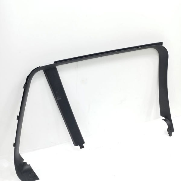 Guarnição Porta Traseira Esquerda Bmw X1 2012 2013
