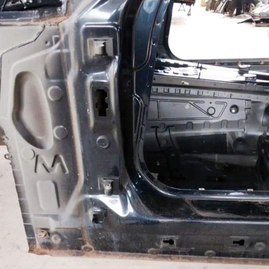 Coluna Dianteira Esquerda Carroceria Bmw 320i 2015 2016 