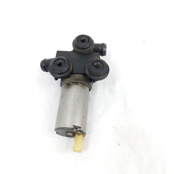 Bomba Água Auxiliar Bmw X1 2012 2013 6411692824602