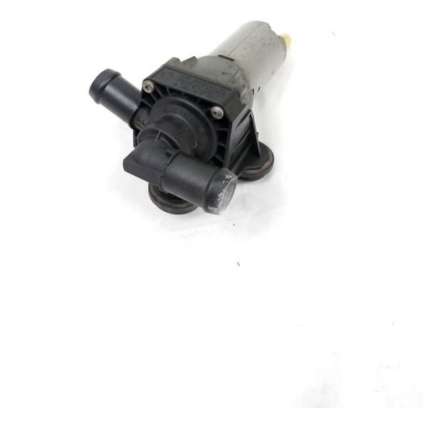 Bomba Água Auxiliar Bmw X1 2012 2013 6411692824602