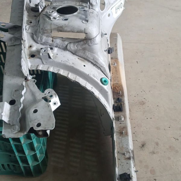 Longarina Direita Bmw X1