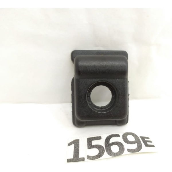Acabamento Grampo Pastilha Porta Malas Bmw X1 2013
