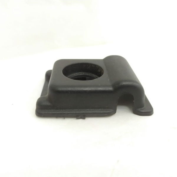 Acabamento Grampo Pastilha Porta Malas Bmw X1 2013