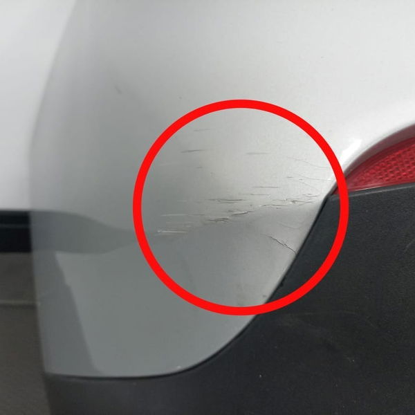 Parachoque Traseiro Bmw X1 2012 Detalhe
