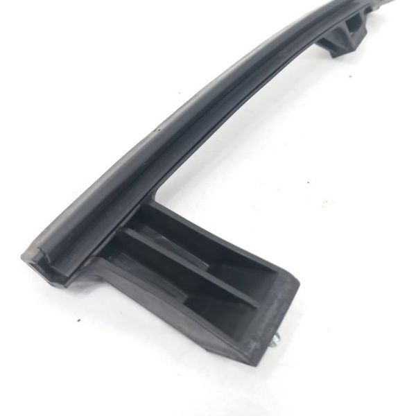 Guia Canaleta Vidro Dianteiro Direito Hyundai Sonata 2011