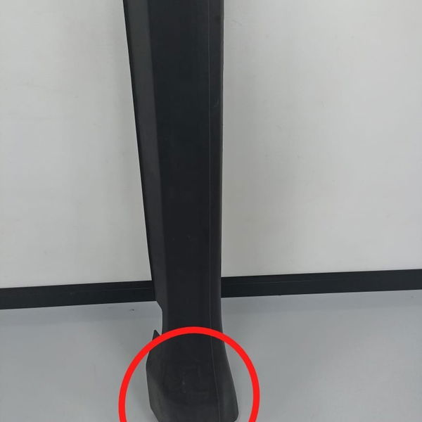 Spoiler Lateral Esquerda  Jeep Compass Flex 2016 Detalhe