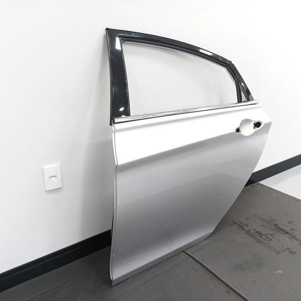Porta Lata Traseira Esquerda Hyundai Sonata 2011