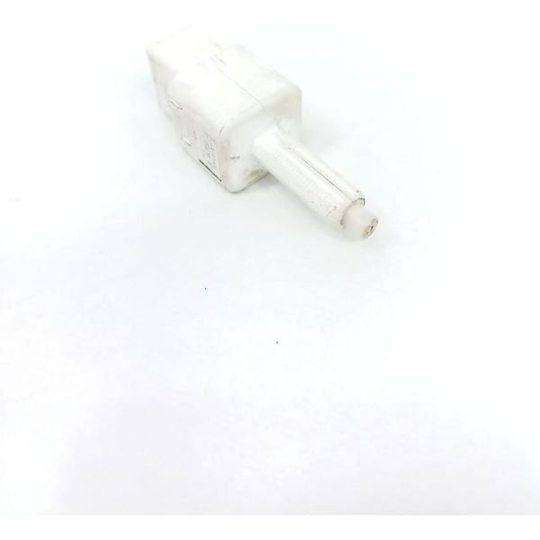 Interruptor Pedal Freio Nissan Versa 2021