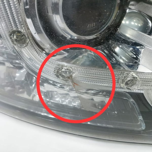 Farol Direito Discovery 4 2010 Detalhe Trocar Lente