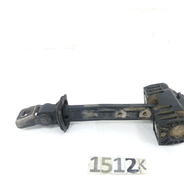 Limitador Porta Dianteira Direita Vw Amarok 2011