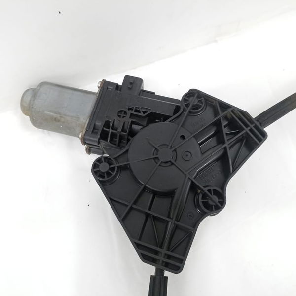 Máquina De Vidro Dianteiro Direito Vw Amarok 2011