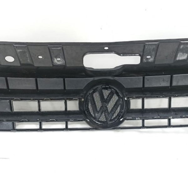 Grade Frontal Vw Amarok 2011 Detalhe