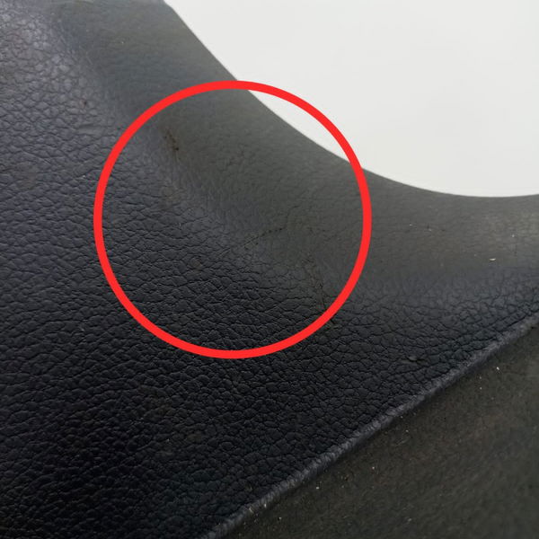 Soleira Porta Dianteira Direita Vw Amarok 2011 Detalhe