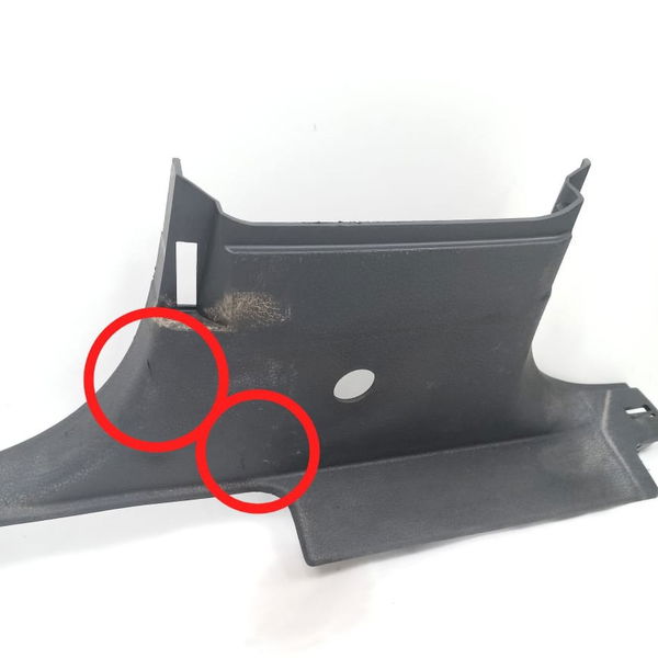 Soleira Porta Dianteira Direita Vw Amarok 2011 Detalhe