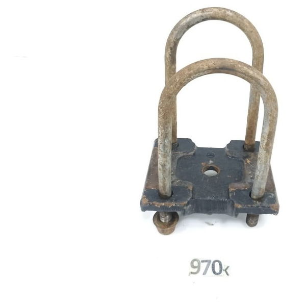 Suporte Grampo Feixe Mola Traseira Esquerda Amarok 2011