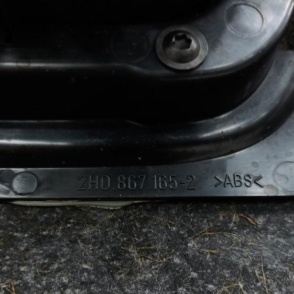 Forro Porta Traseira Esquerda Amarok 2011 Detalhe