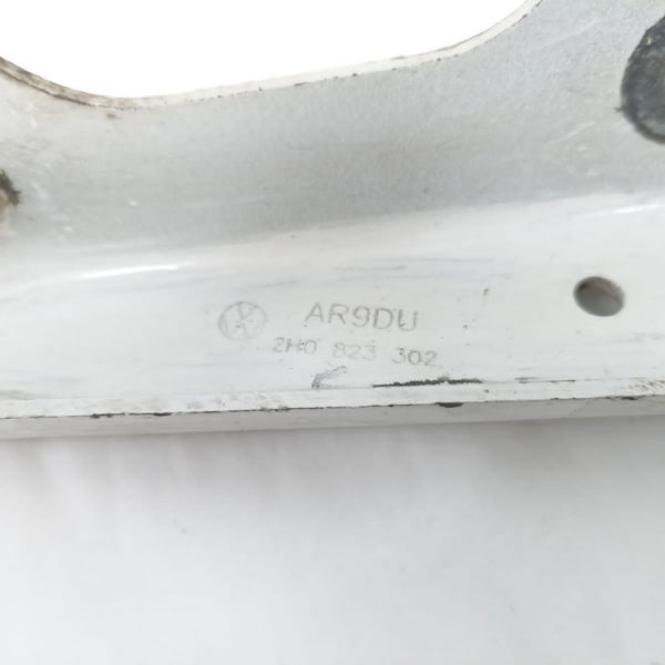 Dobradiça Direita Capo Volkswagen Amarok 2011