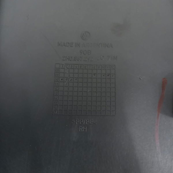 Moldura Inferior Coluna Direita Volkswagen Amarok 2011