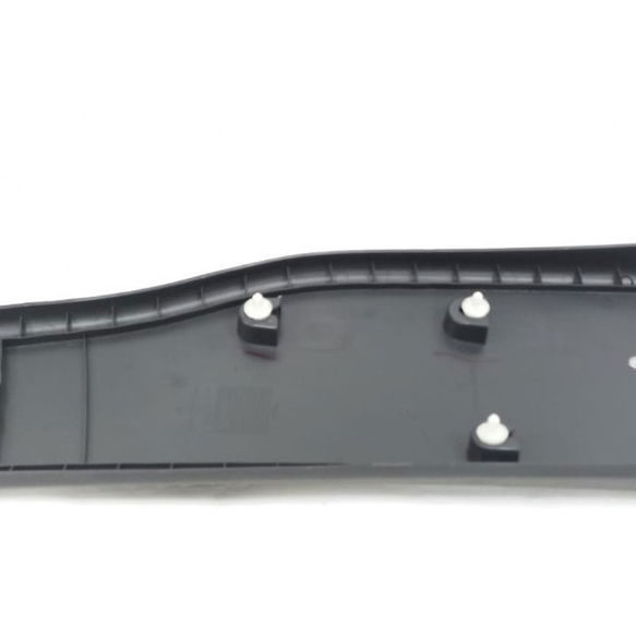 Moldura Inferior Coluna Direita Volkswagen Amarok 2011