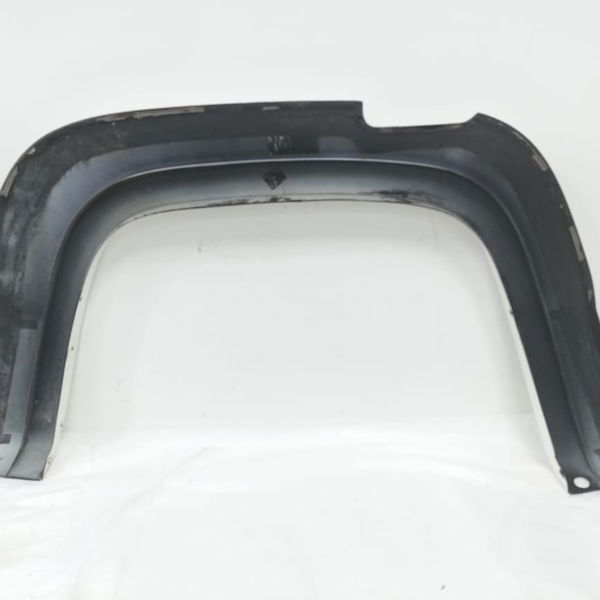 Aplique Paralama Traseiro Direito Vw Amarok 2011