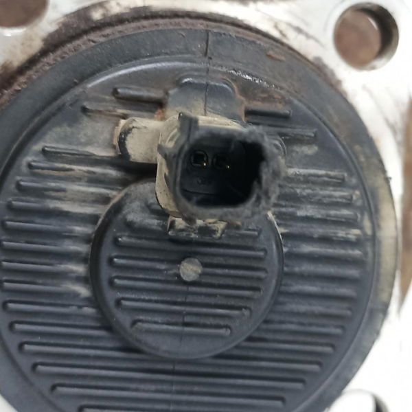 Cubo Rolamento Roda Traseiro Esquerdo Toyota Corolla 2016