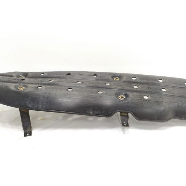 Suporte Protetor Tanque Combustível Amarok 2011 Detalhe