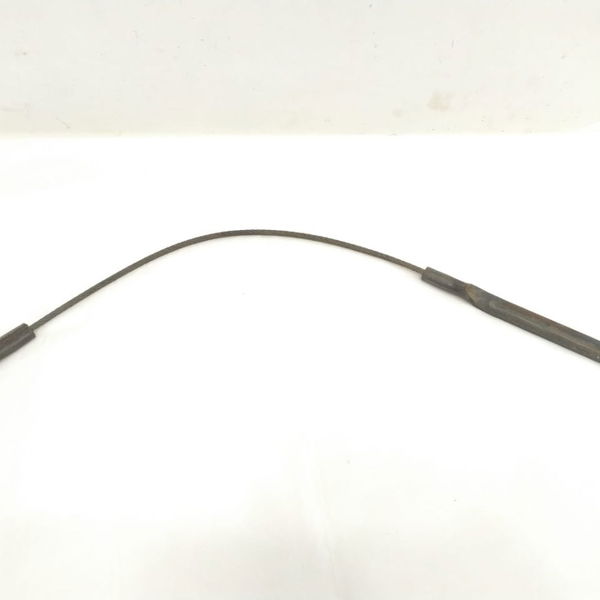 Cabo Direito Suporte Tampa Traseira Vw Amarok 2011
