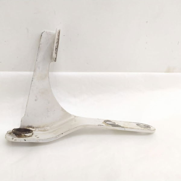 Dobradiça Direita Tampa Traseira Vw Amarok 2011