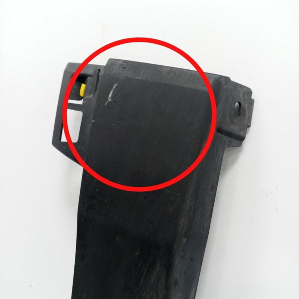 Spoiler Lateral Direito Jeep Renegade 2022 Detalhe