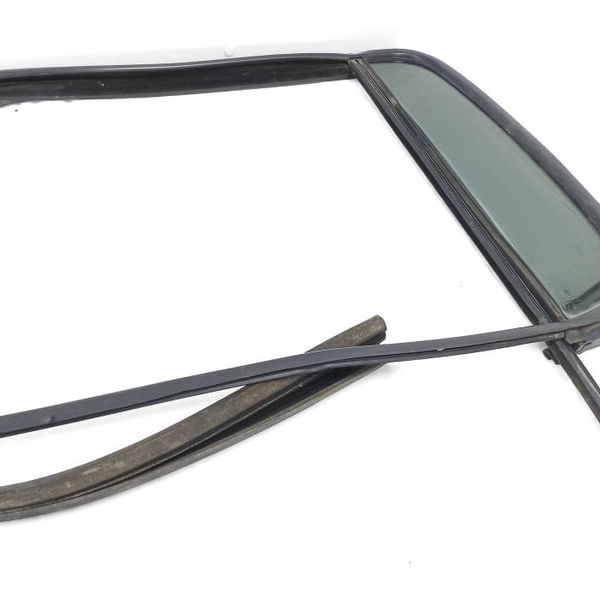 Vidro Fixo Porta Traseira Esquerda Vw Amarok 2011