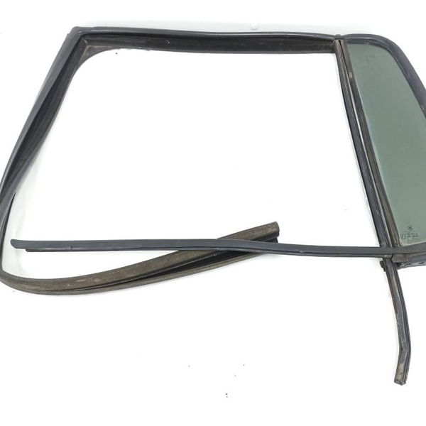 Vidro Fixo Porta Traseira Esquerda Vw Amarok 2011