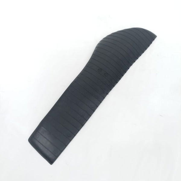 Borracha Forro Porta Dianteira Esquerda Vw Jetta 2013