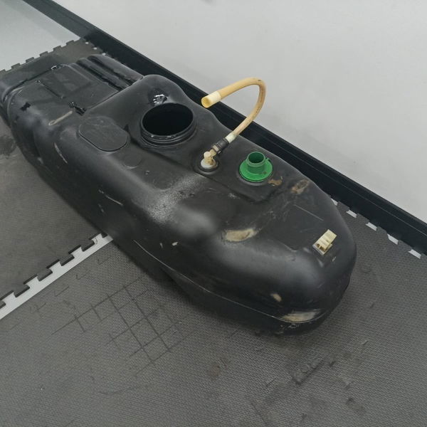 Tanque Combustível Vw Amarok 2011 2h0201085e