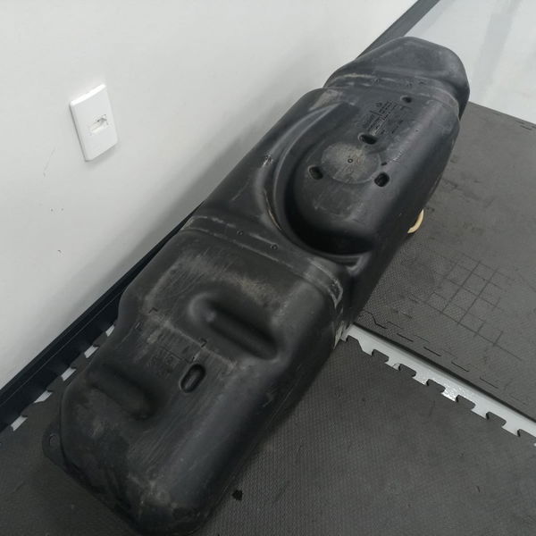 Tanque Combustível Vw Amarok 2011 2h0201085e