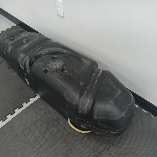 Tanque Combustível Vw Amarok 2011 2h0201085e