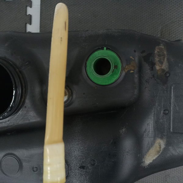 Tanque Combustível Vw Amarok 2011 2h0201085e