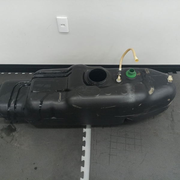 Tanque Combustível Vw Amarok 2011 2h0201085e