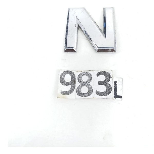 Letra N Emblema Nissan Frontier 2015 