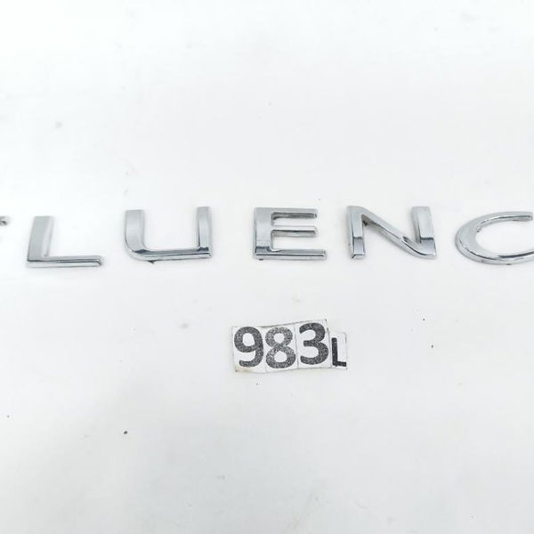 Emblema Fluence 2013