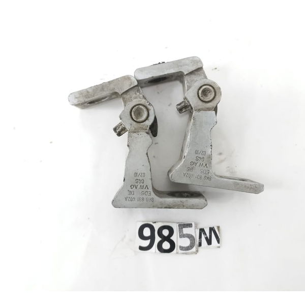 Dobradiça Dianteira  Vw Amarok 2011 Unidade 8k0831402a 