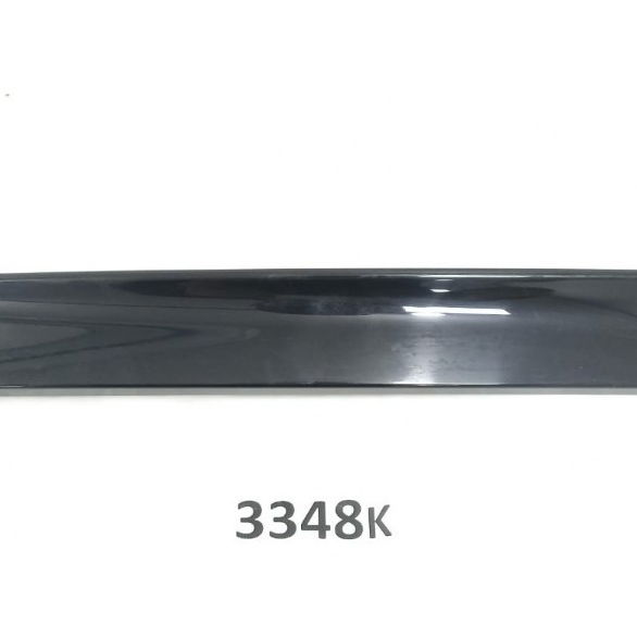 Friso Direito Vigia Traseira Vw Tiguan 2018  8u0854816