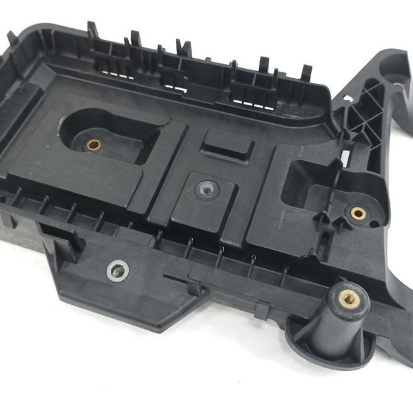 Suporte Bateria Volkswagen Jetta 2017