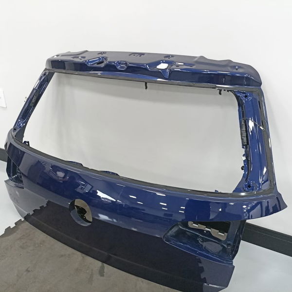 Tampa Traseira Lata Vw Golf Gti 2019 Detalhe
