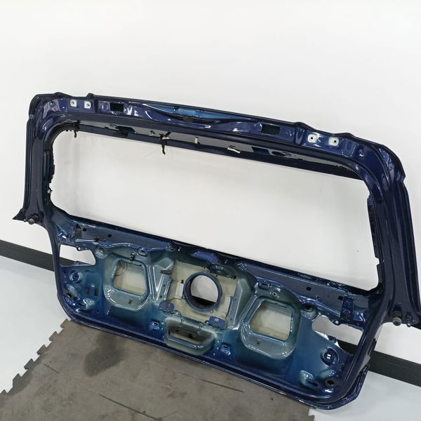 Tampa Traseira Lata Vw Golf Gti 2019 Detalhe