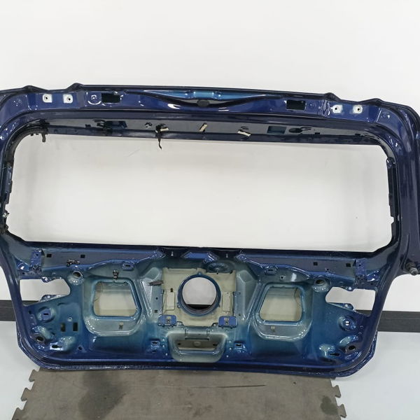 Tampa Traseira Lata Vw Golf Gti 2019 Detalhe